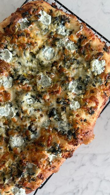 Will It Focaccia, Lacey Ostermann, Hot Spinach Artichoke Dip, Recipe For Spinach, Dip Party, Starter Sourdough, Foccacia Bread, Stuffed Bread, Breakfast Bread Recipes