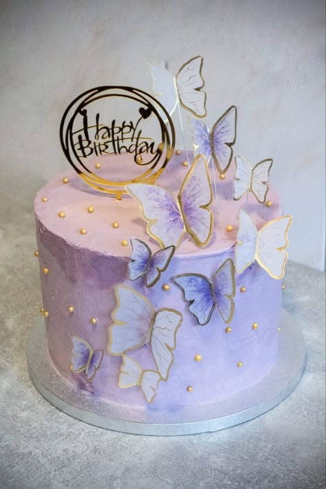 Butterfly Cakes For Girls Birthday, Aesthetic Butterfly Cake, Lilac Butterfly Cake, Smash Cake Purple, Pink And Purple Butterfly Cake, Butterfly Smash Cake, Flower And Butterfly Cake, Cute Bday Cakes, 50th Birthday Cake Ideas