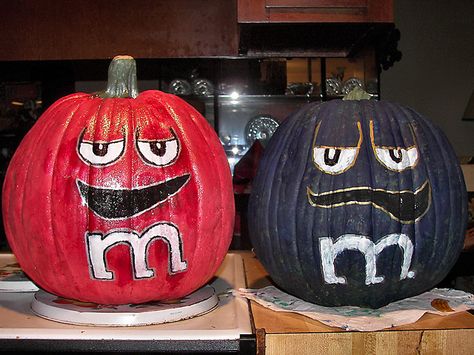 M M Pumpkin Painting, Red Pumpkin Painting Ideas, Red Pumpkin, Pumpkin Contest, Pumpkin Painting Ideas, Artificial Pumpkins, Halloween Pumpkins Carvings, Pumpkin Painting, Pumpkin Art