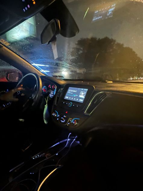 Fake Car Pics At Night, Car Inside Pic, Inside Car Pics, Aesthetic Night Car Pictures, Car View From Inside, Driving Car Fake Story Night, Inside Car Pictures Night, Car Inside Pic Night, Car View From Inside Aesthetic