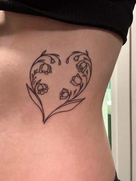 #tattoo #tattooideas #tattoosforwomen #smalltattoo #daintytattoo #flowertattoo #flowers #fineline #finelinetattoodesign #aesthetic Dainty Tattoos, Fine Line Tattoos, Small Tattoos, Flower Tattoo, Tattoos For Women, Tatting, Tattoos, Photo And Video, Instagram Photo