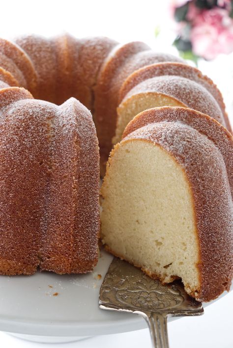 Cold Oven Pound Cake, Old Fashioned Pound Cake, 7up Pound Cake, Butter Pound Cake, Buttermilk Pound Cake, Lavender Cake, Pound Cake Recipe, Cream Cheese Pound Cake, Pound Cakes