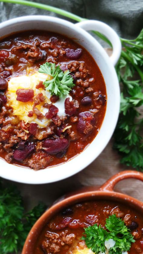 Beef And Pork Chili Recipe, Ground Pork Chili, Chili With Stew Meat, Pork Chili Recipe, Bacon Chili, Pork Chili, Ground Pork Recipes, Chilli Recipes, Chili Cook Off