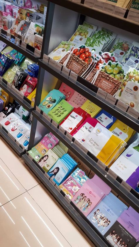 Sheet Masks Aesthetic, Sheet Mask Aesthetic, Penyimpanan Makeup, Lip Patch, Bubble Mask, Natural Mask, Skin Care Face Mask, Face Sheet Mask, Sheet Masks