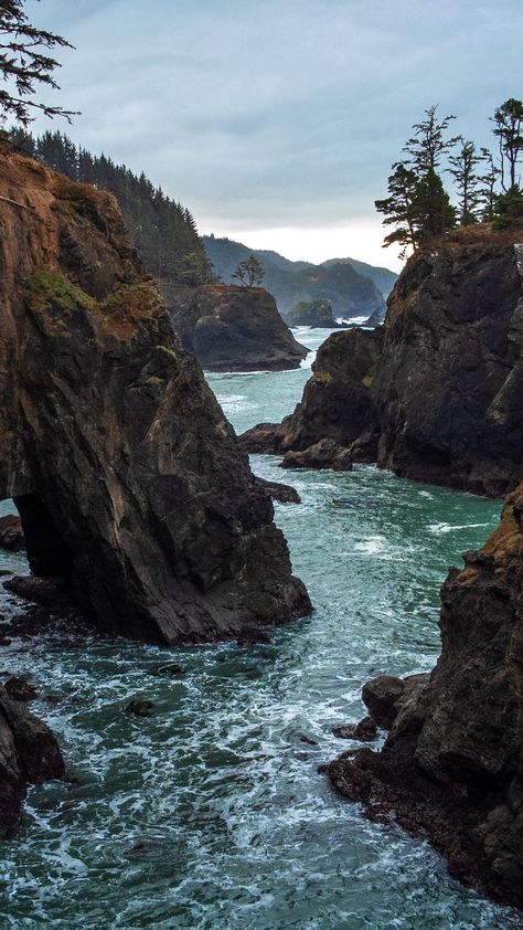 Oregon Coast Wallpaper, Oregon Beach Aesthetic, Oregon Coast Aesthetic, Oregon Ocean, Washington Beaches, Paint Nature, Oregon Nature, Oregon Coastline, Environment Photography