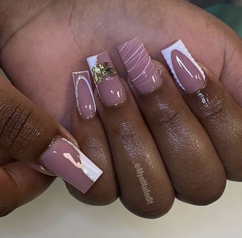 Freestyle Nails Medium, Dope Nail Designs Classy Short Acrylic, Short Freestyle Nails, Nba Artwork, Short Acrylics, Acrylic Toe Nails, Ombre Acrylic Nails, Nail Type, Colored Acrylic Nails