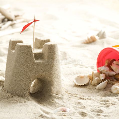 Castle Beach, Happy Images, Sand Sculptures, Summer Theme, Summer Stripes, Big Art, Sand Art, Sand Castle, Happy Summer