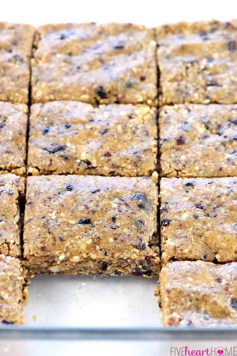 Peanut Butter Energy Bars, Cranberry Almond Energy Bites, Fruit And Honey, Peanut Butter Oat Bars, Bake Oatmeal, Oatmeal Peanut Butter, Energy Food, Peanut Butter Oatmeal Bars, Energy Bars Recipe