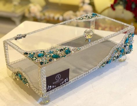 Acrylic Box Design Ideas, Acrylic Box Design, Acrylic Box Gift, Bride Trousseau, Box Design Ideas, Wedding Pen, Diy Lace Ribbon Flowers, Wedding Gift Pack, Beauty Organization