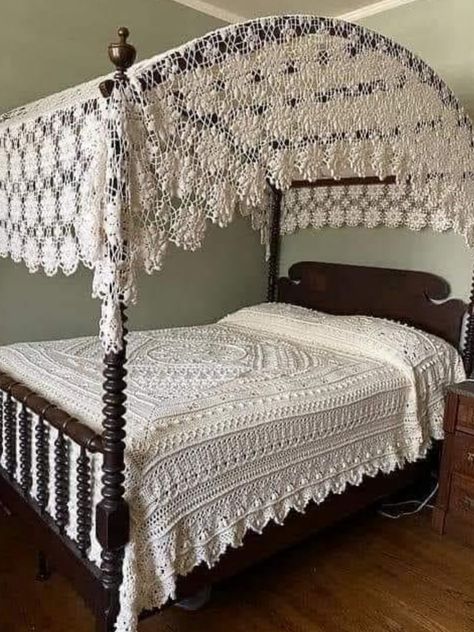 Crochet Bedsheets, Bed In Corner, Crochet Bedspread Pattern, Crochet Bedspread, Crochet Quilt, Beautiful Blankets, Unique Crochet, Bed Cover, Crochet Designs