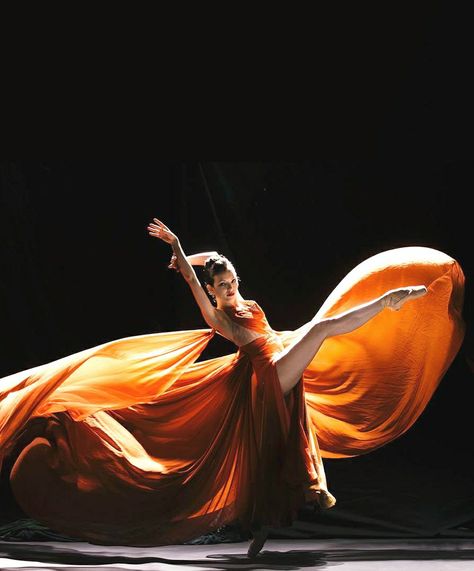 Swirls of orange! #Balet#Photography Latin Dance Aesthetic, Twelve Dancing Princesses, Dancer Photography, Aesthetic Light, Ballet Photos, Dance Poster, Colorful Aesthetic, Dance Movement, Dancing Aesthetic