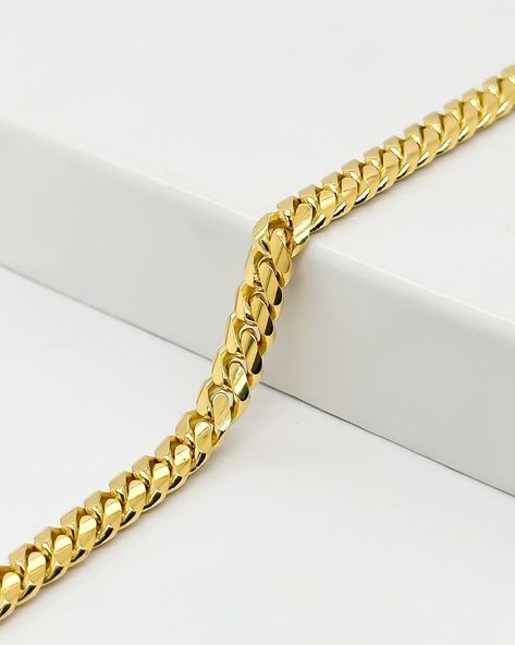 Miami Cuban link 18k gold chain Gold Cuban Link Chain, Miami Cuban Link Chain, Miami Cuban Link, Miami Cuban, Jewelry For Men, Cuban Link Chain, Luxury Style, Cuban Link, Solid Yellow