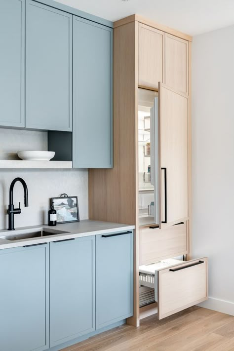 Pale Blue Kitchens, Two Tone Blue Kitchen Cabinets, Baby Blue Kitchen Cabinets, Kitchen White And Blue, Small Blue Kitchen, Baby Blue Kitchen, Scandinavian Kitchen Cabinets, Blue Grey Kitchen, Modern Blue Kitchen