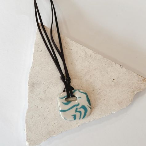 New - Ceramic Necklaces / Adjustable #handmade Ceramic Necklace Pendant, Ceramic Necklaces, Ceramic Pendant Necklace, Jewelry Ceramic, Handmade Ceramic Jewelry, Pottery Jewelry, Ceramic Jewellery, Diy Ceramic, Ceramic Necklace