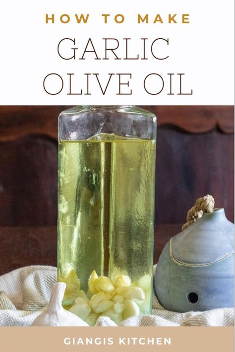 Want to learn how to make your own garlic olive oil? Garlic oil, of course, is one of the most prepared flavored oil as you can enjoy it with almost all food. It gives it that deep flavor, while not being too overpowering. Try this homemade garlic olive oil today! Garlic Oil Recipe, Baked Onions, Garlic Infused Olive Oil, Flavored Olive Oil, Olive Oil Recipes, Garlic Olive Oil, Garlic Oil, Infused Olive Oil, Flavored Oils