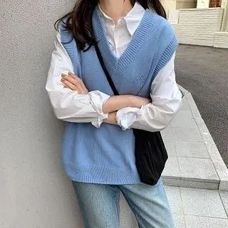 Blue Vest Outfit, Preppy Mode, Vest Outfits For Women, Sweater Vest Outfit, Vest Outfit, Style Korea, Knitted Vest, Korean Girl Fashion, Vest Outfits