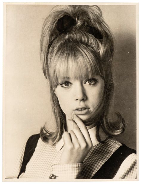 Terry O Neill, Pattie Boyd, Daily Sketch, One Shot, 1960s, Sketch