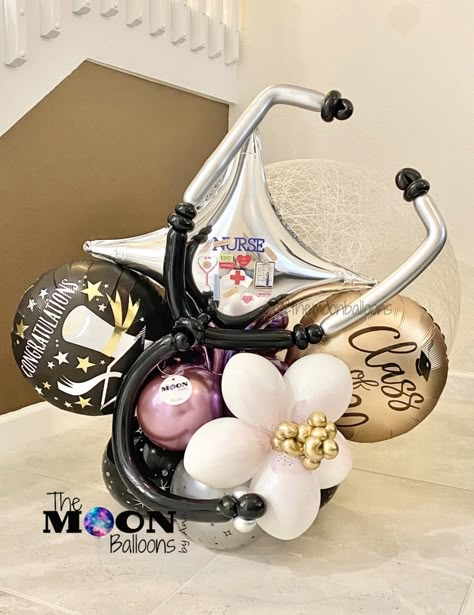 Nurse Balloons, Balloon Bouquet Delivery, Balloon Bouquet Diy, Bridal Shower Balloons, Balloon Garland Diy, Balloon Crafts, Mini Balloons, Diy Balloon Decorations, Balloon Arrangements