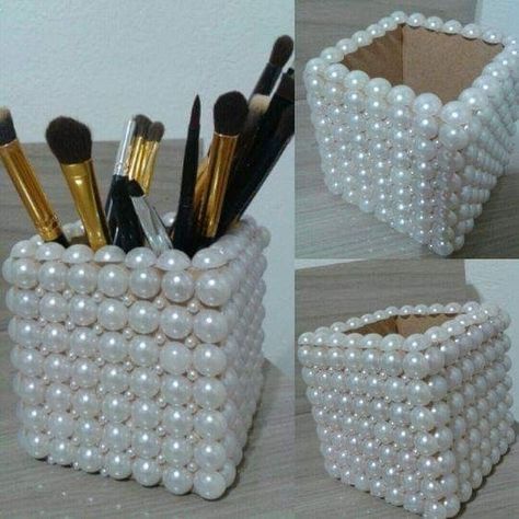 Pearl Crafts, Diy Home Decor Dollar Store, Dekor Diy, Craft Room Decor, Kraf Diy, Diy Crafts Room Decor, Easy Diy Art, Diy Crafts For Home Decor, Décor Diy