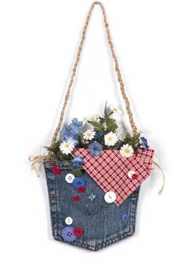 Pocket Crafts, Repurposed Linens, Denim Recycling, Window Latch, Pocket Full Of Posies, Altered Clothes, Jeans Crafts, Cash Gifts, Americana Crafts