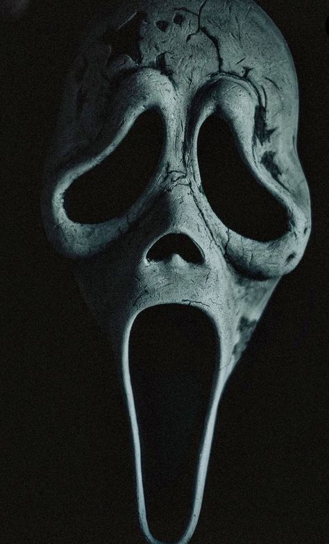 Ghost Face Tattoo, Slasher Horror, Horror Movie Tattoos, Scream Franchise, Ghostface Scream, Movie Tattoos, Mask Drawing, Detailed Art, Scream 6