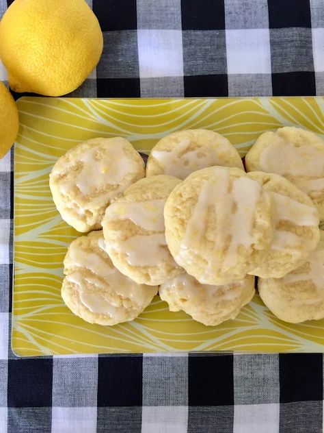 Lemon Pudding Cookies, Lime Ice Cream, Lemon Cookies Recipes, Pudding Cookies, Summer Picnics, Lemon Dessert Recipes, Lemon Pudding, The Friday, Tasty Recipe