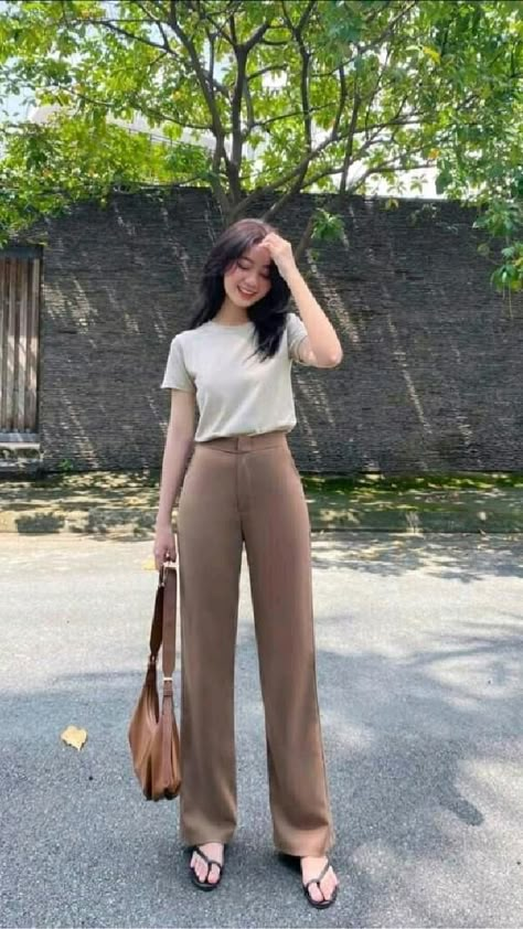 Korean Outfit Street Styles, Western Wear Outfits, Casual College Outfits, Korean Casual Outfits, Everyday Fashion Outfits, Casual Day Outfits, Quick Outfits, Classy Work Outfits, Korean Girl Fashion