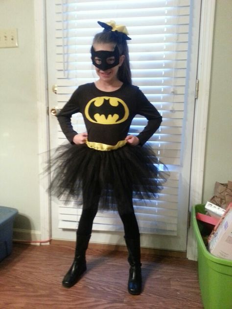 I did it!! Batgirl tutu costume. Batgirl Costume Diy, Batman Girl, Batgirl Costume, Tutu Costumes, Bruce Wayne, I Did It, Crazy Shoes, Batgirl, Diy Costumes