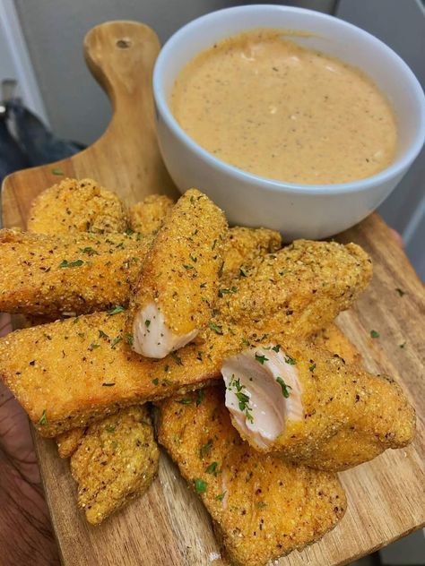 Fried Lemon Pepper Salmon Sticks with... - Everyday Cooking Salmon Sticks, Lemon Pepper Salmon, Blue Cheese Sauce, Cheese Sauce Recipe, Diner Recept, Lemon Pepper Seasoning, Fried Salmon, Seafood Boil, Old Bay