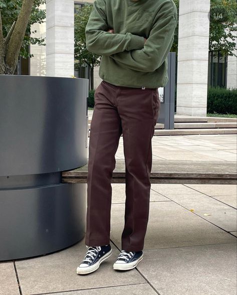 Dickies Outfit, Brown Pants Men, Brown Pants Outfit, Sweater Outfits Men, Pants Outfit Men, Mens Trendy Outfits, Street Style Outfits Men, Mens Casual Dress Outfits, Men Stylish Dress