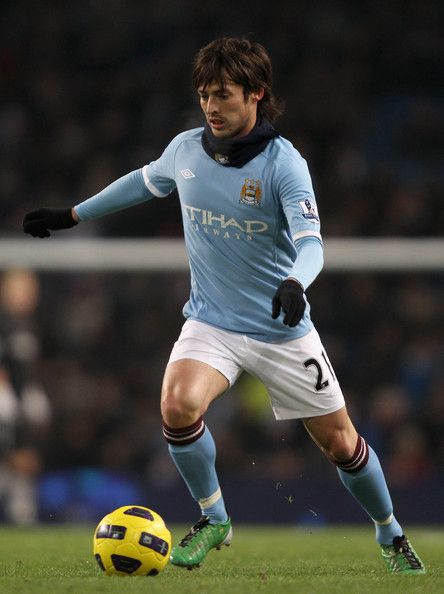 David Silva David Silva, Number 21, Manchester City Football Club, Soccer Stars, World Football, Retro Football, Soccer Pictures, Nike Football, Man City