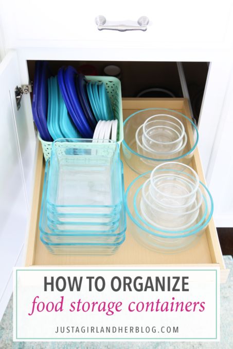 Home Organization- How to Organize Food Storage Containers, Tupperware, leftovers containers, kitchen organization, organized kitchen, lids, glass food containers, Pyrex Organize Food Storage Containers, Organize Food Storage, Pyrex Storage, Tupperware Organizing, Kitchen Organization Pantry, Kitchen Organization Diy, Organizing Hacks, Kitchen Storage Containers, Kitchen Cabinet Organization