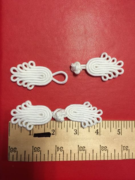 8 Pairs White Braided Cord Frog Closure Buttons. by AnafrezNotions on Etsy Knot Crafts, Soutache Embroidery, Buttons Crafts, Frog Closure, Macrame Bracelet Patterns, Crochet Bra, Flower Button, Crochet Bookmarks, Chinese Knot