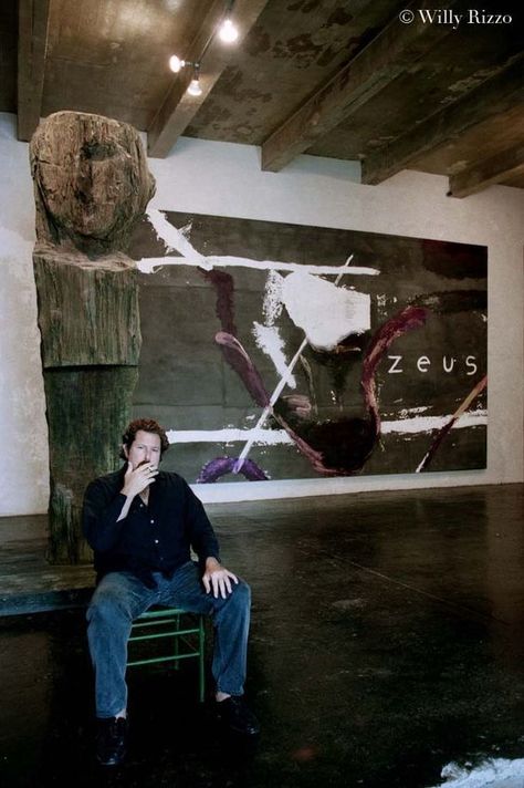 Julian Schnabel New York, 2003 © Willy Rizzo Painted Typography, Painting On Photographs, Julian Schnabel, Prints Fashion, Neo Expressionism, Artist Life, Oct 1, Process Art, Artistic Photography