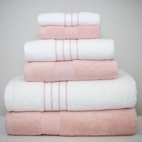 College Dorm Accessories, Stripe Towel, Pink Bath Towels, Cozy Bath, College Room Decor, Cute Apartment, Pink Baths, Pink Towels, Striped Towels