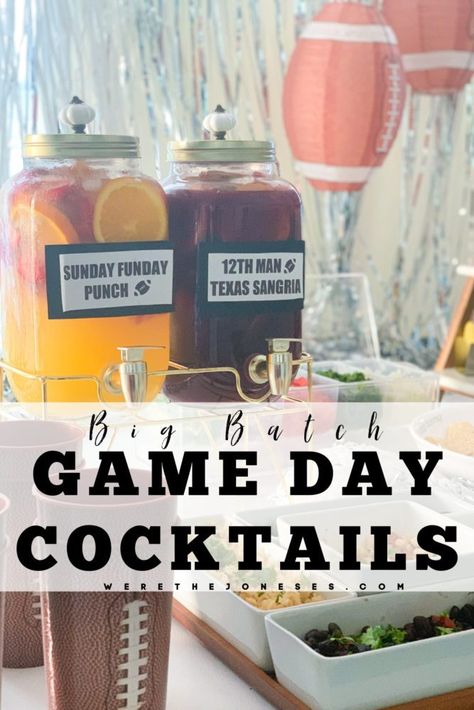 13 Best Big Batched Cocktails to Make at Your Super Bowl Party | Easy Football Party Drinks » We're The Joneses Football Party Punch, Super Bowl Punch, Football Themed Drinks, Super Bowl Party Drinks, Football Party Drinks, Batched Cocktails, Super Bowl Drinks, Superbowl Cocktails, Superbowl Ideas