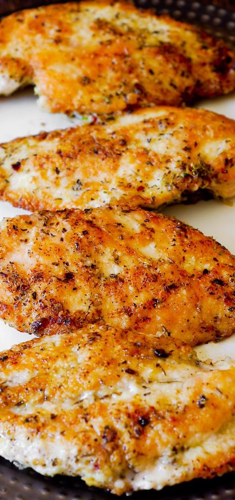 Chicken dinner Pan Seared Chicken Breast, Seared Chicken Breast, Pan Seared Chicken, Easy Chicken Breast, Chicken Breast Recipes Easy, Chicken Breast Recipes Healthy, Chicken Main Dishes, Breast Recipe, Thigh Recipes