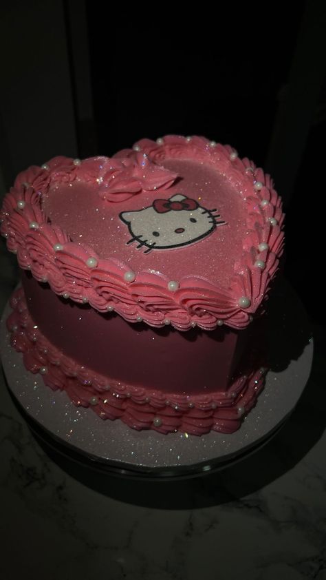 Sparkle Hello Kitty cake😍😍. #hellokitty #hellokittycake #baltimorebaker #baltimorecakes #pinkcake #glittercake #heartcake #scorpioseason… | Instagram Birthday Cake Baddie Aesthetic, Hello Kitty Torte, Tort Hello Kitty, Bolo Da Hello Kitty, Hello Kitty Birthday Theme, Hello Kitty Birthday Cake, 13 Birthday Cake, Vintage Birthday Cakes, Hello Kitty Birthday Party