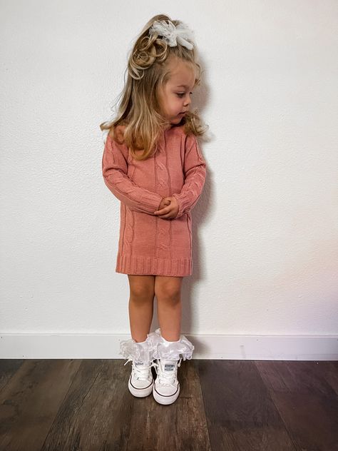 Todler Outfits For Girl, Toddler Girl Overalls Outfit, Spring Toddler Outfits, Toddler Girls Outfit Ideas, Toddler Girl Spring Outfits, Toddler Winter Outfits Girl, Toddler Girl Winter Outfits, Toddler Girl Outfit Ideas, Toddler Girl Clothes Winter