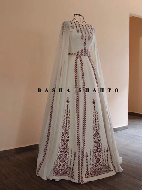 Quincera Dress, Henna Dress, Ethiopian Traditional Dress, Muslimah Wedding Dress, Traditional Dresses Designs, Henna Party, Modesty Fashion, Muslim Fashion Dress, Abaya Designs