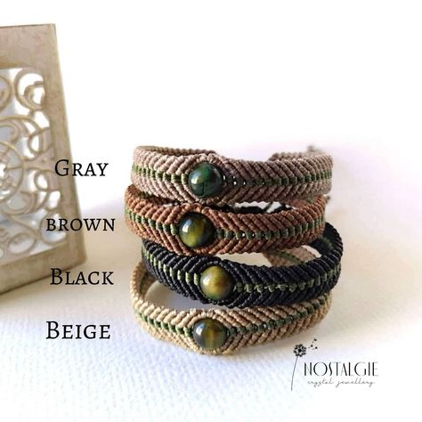 Mens Bracelet Diy, Macrame Gemstone, Macrame Bracelet Tutorial, Macrame Bracelet Diy, Green Tiger Eye, Black Macrame, Geek Jewelry, Bullet Jewelry, Tiger Eye Gemstone