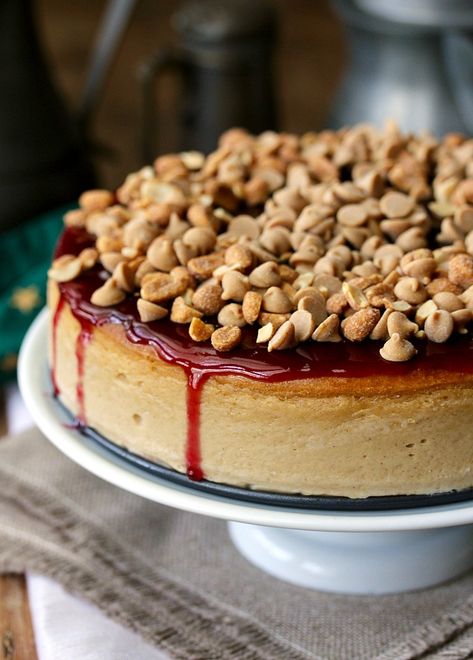 Peanut Butter and Jelly Cheesecake Snack Recipes For Work, Peanut Butter And Jelly Cheesecake, Jelly Cheesecake, Cheesecake Trifle, Peanut Butter Jelly Time, Fruit Sauce, Rich Desserts, Pastry Crust, Peanut Butter And Jelly