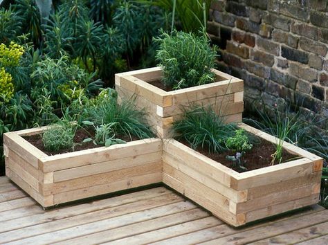 Diy Wooden Planters, Container Herb Garden, Raised Garden Bed Plans, Garden Boxes Diy, Garden Boxes Raised, Outdoor Patio Diy, Garden Planter Boxes, Diy Planter Box, Wooden Planter Boxes