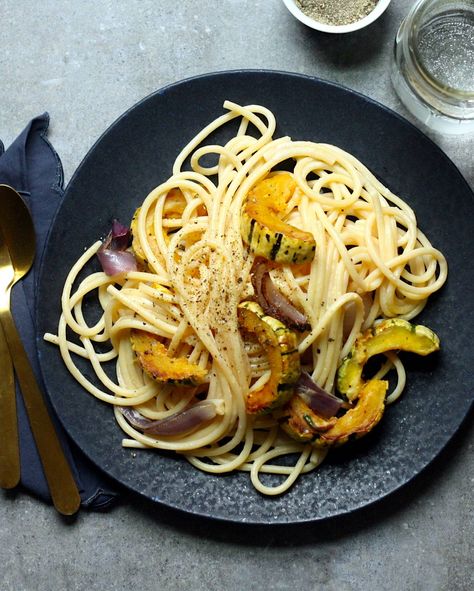 Delicata squash: everything you need to know - Rhubarbarians Delicata Squash Pasta, Pasta With Goat Cheese, Squash And Goat Cheese, Goat Cheese Sauce, October Recipes, Roasted Delicata Squash, October Food, Goat Cheese Pasta, Pasta Noodle Recipe