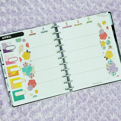 Teacher Planner Happy Planner Teacher Layout Ideas, Teacher Happy Planner Ideas, Task Journal, Happy Planner Teacher Layout, Happy Planner Vertical Layout Ideas Functional, Happy Teacher Planner, Planner Hacks, Happy Planner Teacher, Happy Planner Layout Horizontal