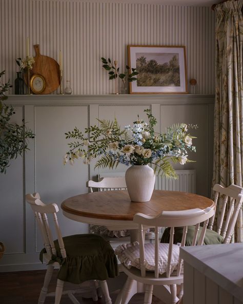 Country style dining kitchen ➡️ swipe for the before and save for dining room inspo ✨️ This is what our dining room looks like today, photo snapped this afternoon in the low autumn light. We added shaker wall panelling, striped wallpaper, bobbin trim, a shelf, and upcycled farmhouse style kitchen table to add some country style character to this space. The next image is when we moved in, we just added what we had and made it work for a long time before decorating. Ironically I loved this c... Cottage Core Dining Room, Shaker Wall Panelling, Traditional Formal Dining Room, Formal Dining Room Decor, Farmhouse Style Kitchen Table, Dining Room Inspo, Shaker Wall, Scandinavian Dining Room, Cottage Dining Rooms