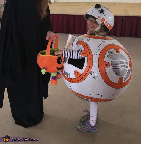 Bb 8 Costume Diy, Bb8 Costume Diy, Bb8 Diy, Paper Mache Costume, Bb8 Costume, Star Wars Movies, World Book Day Costumes, Cheap Halloween Costumes, Book Day Costumes