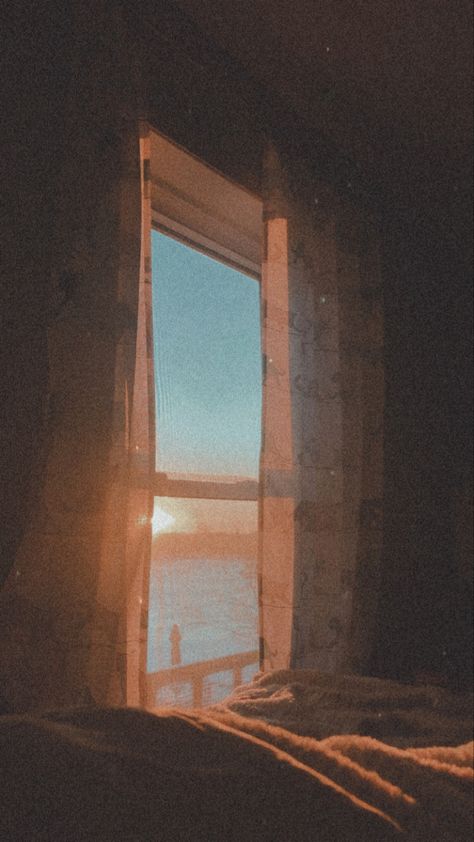 Roshnicore Aesthetic, Nolstagia Aesthetic, Morning Sunrise Aesthetic Window, Bedroom Window Aesthetic, Sunrise Aesthetic Window, Sky Aesthetic Sunrise, Sunrise Bedroom, Morning Sunrise Aesthetic, Sunrise Window