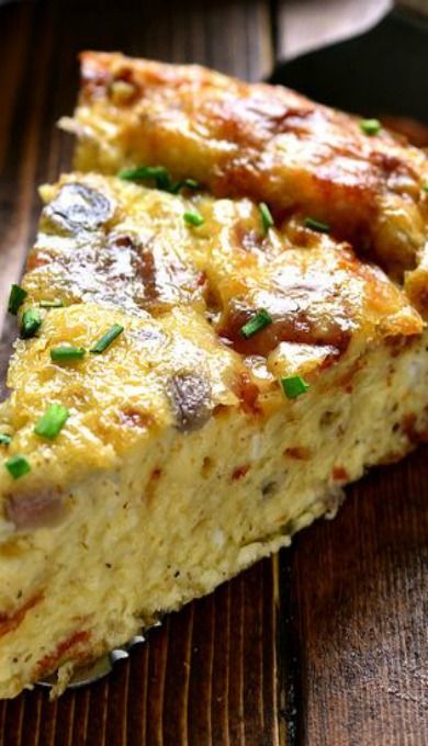 Crustless Quiche Lorraine, Quiche Recipes Crustless, Quiche Lorraine Recipe, Breakfast Quiche Recipes, Quiche Recipes Easy, Crustless Quiche, Quiche Recipes, Snacks Für Party, Breakfast Recipes Casserole