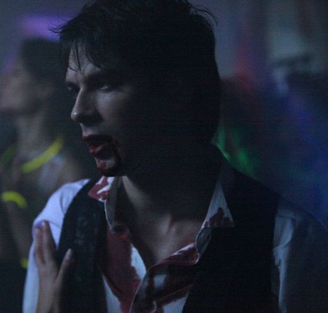 Elena Damon, Feel So Close, Ian Joseph Somerhalder, Ian Somerhalder Vampire Diaries, Damon Salvatore Vampire Diaries, The Vampire Diaries 3, Vampire Diaries Seasons, Vampire Diaries Damon, Looks Country